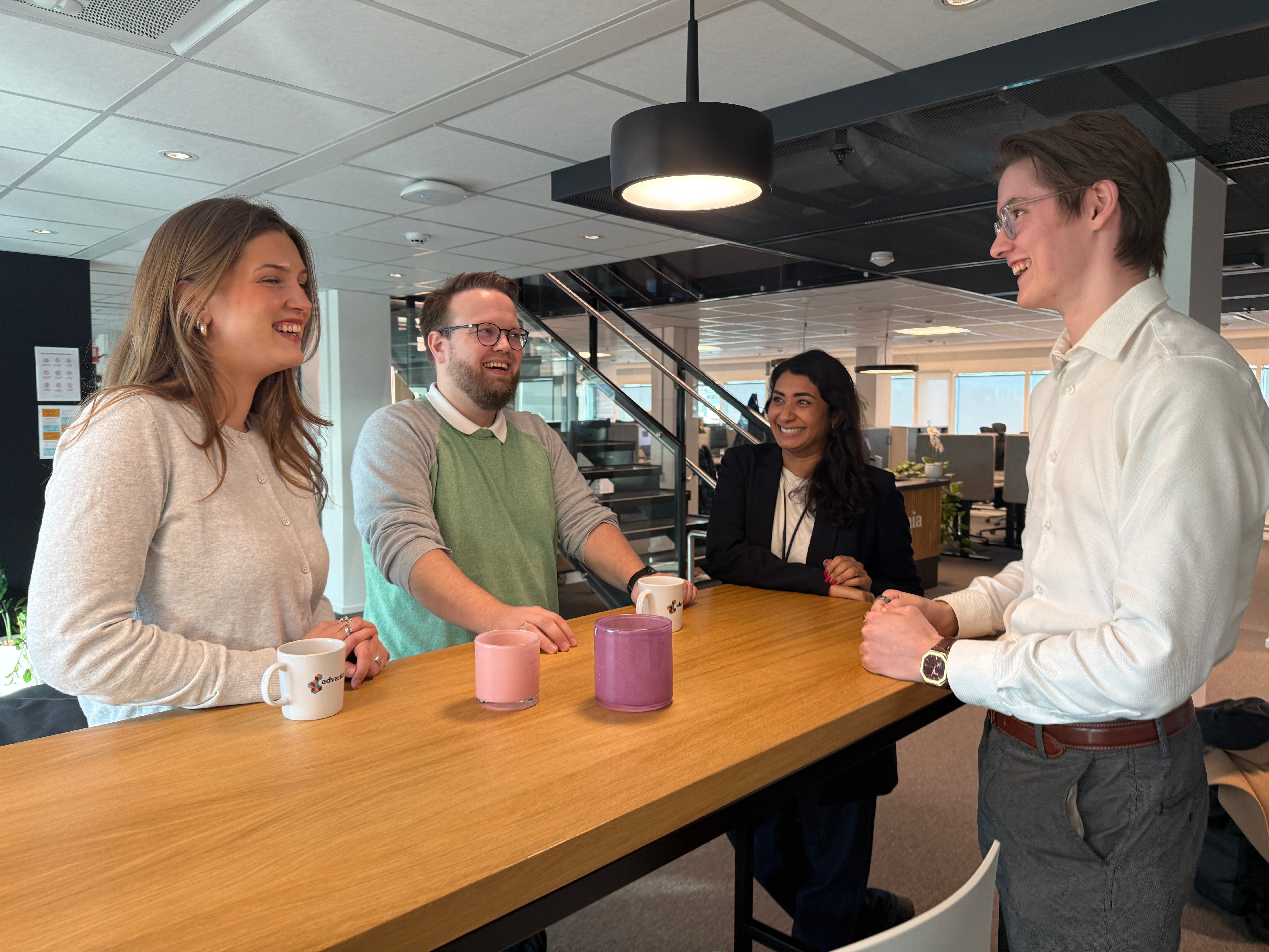 Simon mener AI agenter gir virksomheter muligheten til å gjennomføre komplekse arbeidsoppgaver mer effektivt enn tidligere.