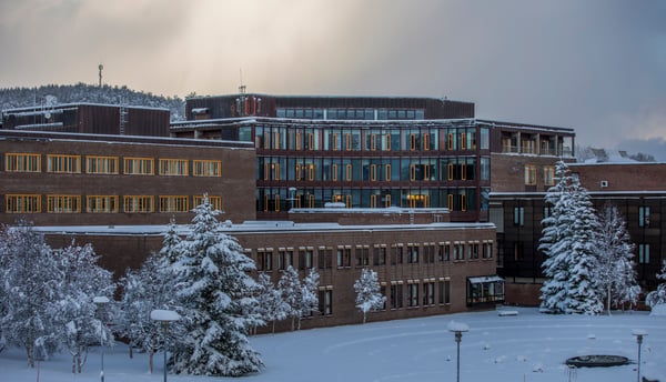 UiT bygger et sterkere sikkerhetsmiljø med Advania Security Enablement