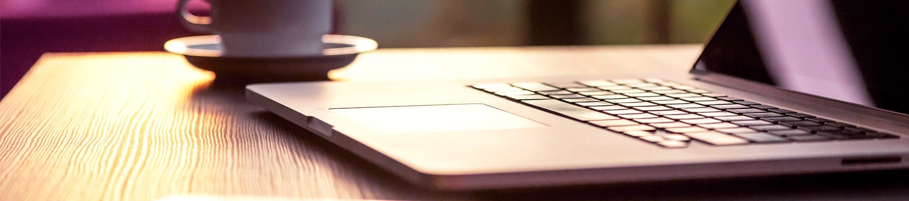 <span id="hs_cos_wrapper_name" class="hs_cos_wrapper hs_cos_wrapper_meta_field hs_cos_wrapper_type_text" style="" data-hs-cos-general-type="meta_field" data-hs-cos-type="text" >5 fordeler med Azure Virtual Desktop og en virksomhet i skyen</span>