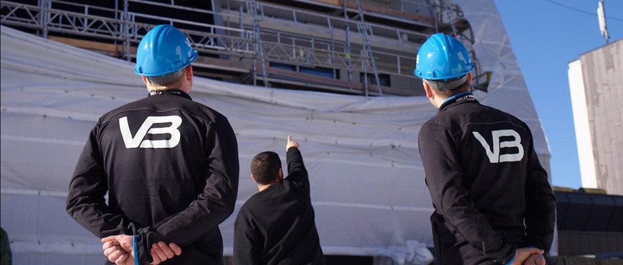 <span id="hs_cos_wrapper_name" class="hs_cos_wrapper hs_cos_wrapper_meta_field hs_cos_wrapper_type_text" style="" data-hs-cos-general-type="meta_field" data-hs-cos-type="text" >Varme & Bad tar ledelsen med ny IT-infrastruktur</span>