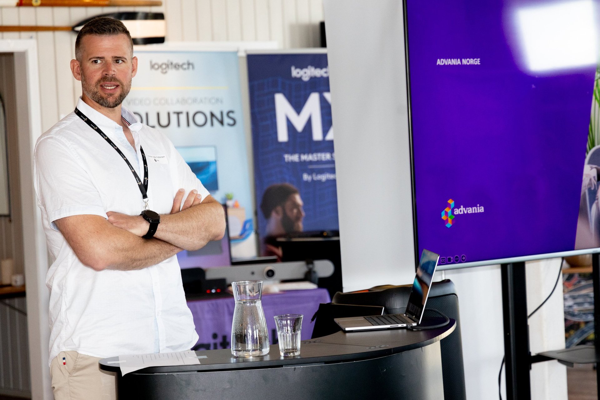 <span id="hs_cos_wrapper_name" class="hs_cos_wrapper hs_cos_wrapper_meta_field hs_cos_wrapper_type_text" style="" data-hs-cos-general-type="meta_field" data-hs-cos-type="text" >Fremtidens grønne arbeidsplass: Innsikt fra IT-bransjen</span>