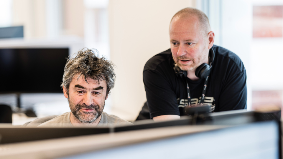 <span id="hs_cos_wrapper_name" class="hs_cos_wrapper hs_cos_wrapper_meta_field hs_cos_wrapper_type_text" style="" data-hs-cos-general-type="meta_field" data-hs-cos-type="text" >Hva er forskjellene mellom Microsoft 365 Copilot og Azure OpenAI/custom GPT?</span>