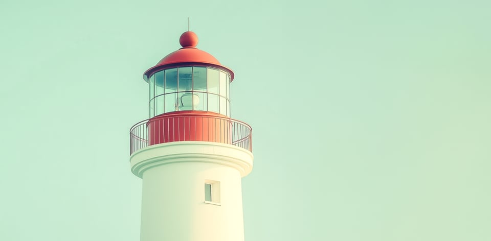 lighthouse_light green_wide_narrow