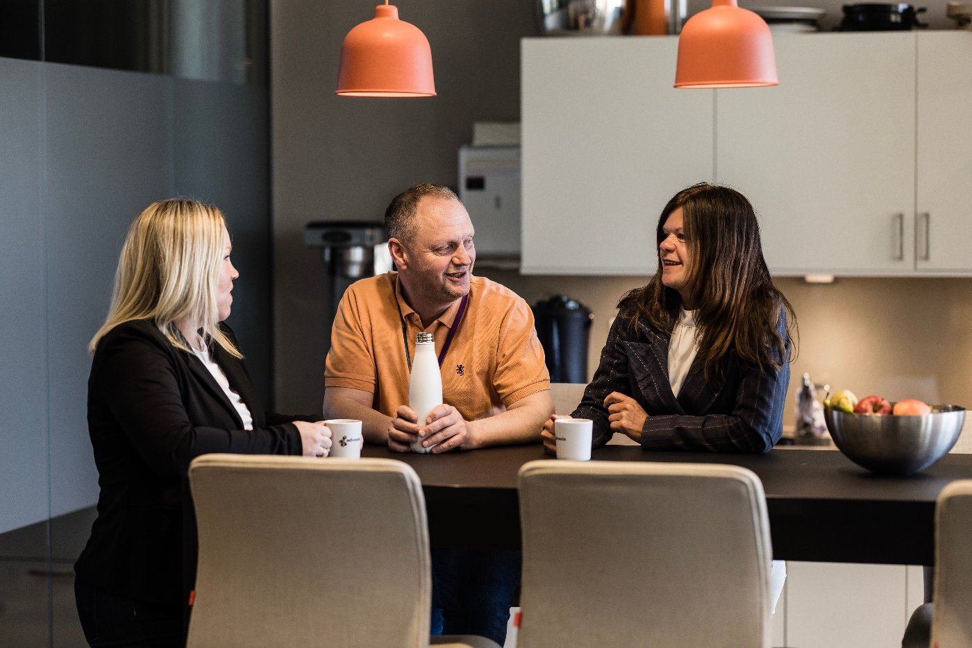 Fordeler og ulemper med kunstig intelligens på arbeidsplassen